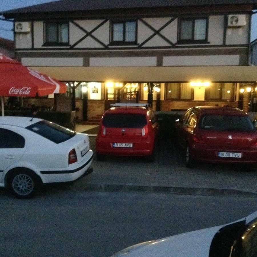 Апартаменти Taverna Вама-Веке Екстер'єр фото